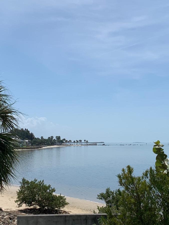 Beachfront House Pine Island, Tampa, Orlando Villa Weeki Wachee Exterior photo